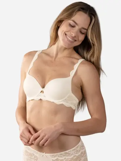 Nina von C. Silver Edition Push-Up – Vorderansicht